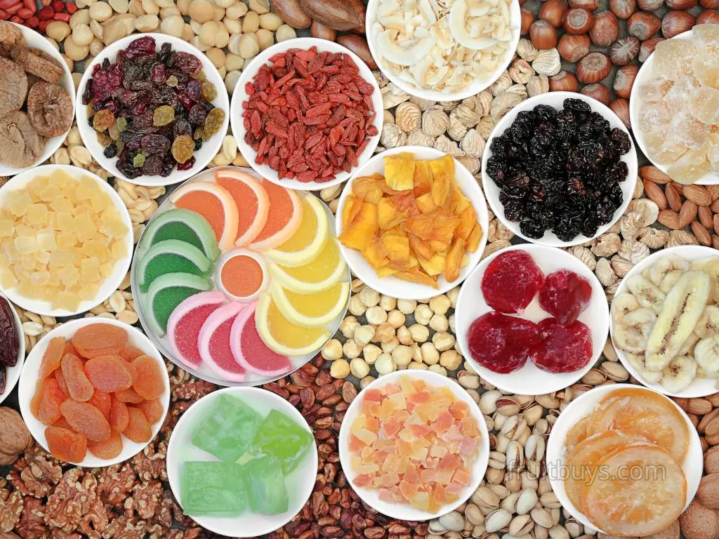 Exploring the Differences Between Freeze-Drying, Heat-drying, and Vacuum Frying for Producing Dried Fruit Snacks