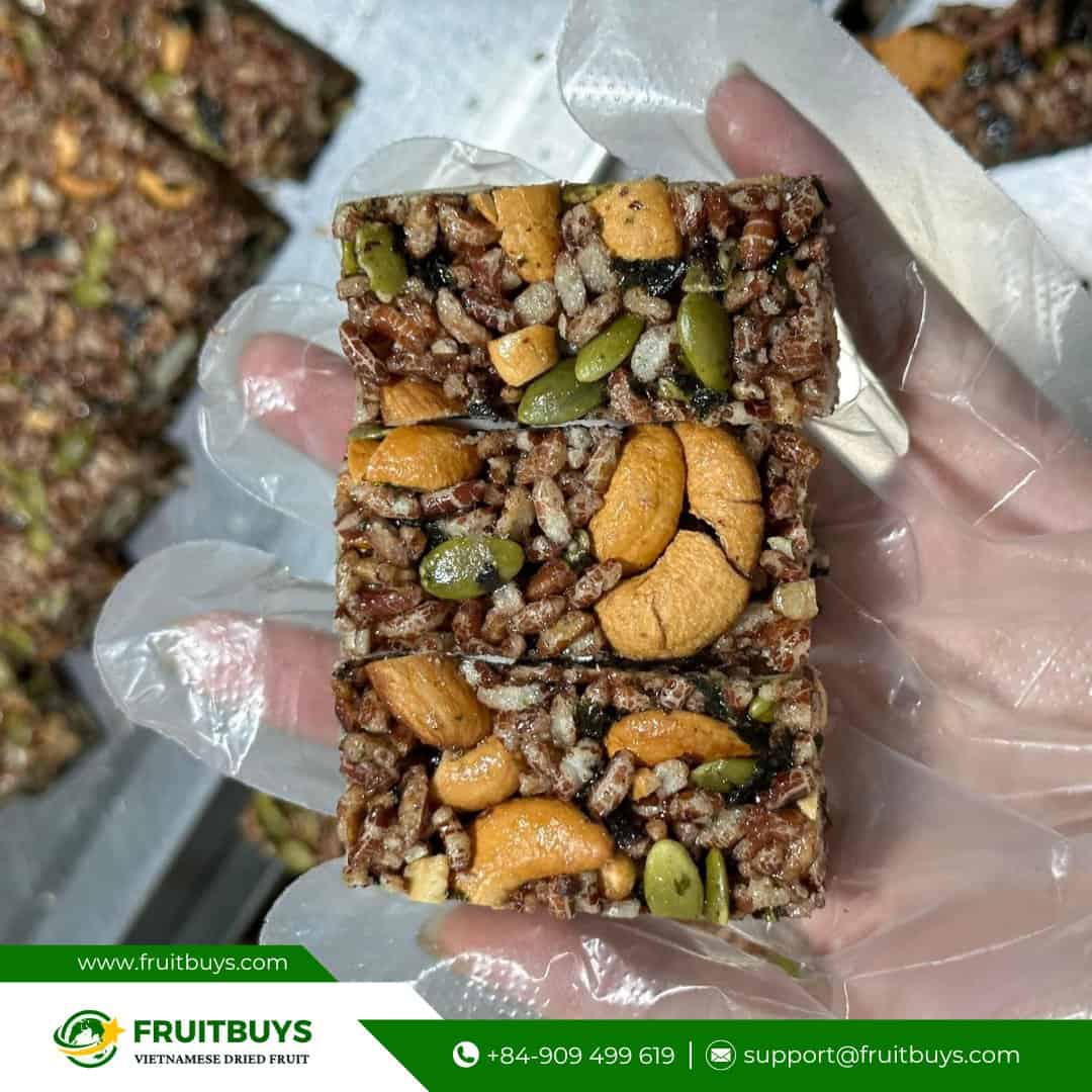 FruitBuys Vietnam Brown Rice Bar (Mixed Nuts And Seeds) (2)